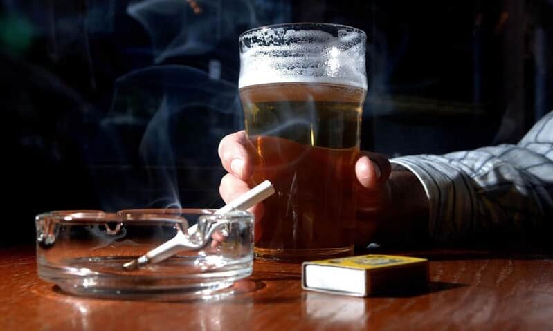 酒精会降低效力